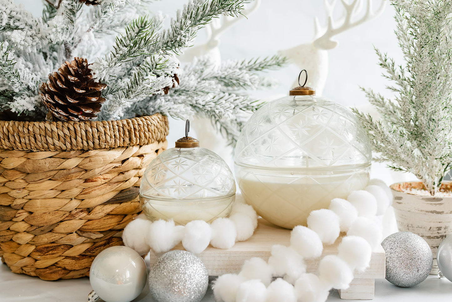 Christmas Ornament 2 Wick Soy Candle - The Scented Market Candles