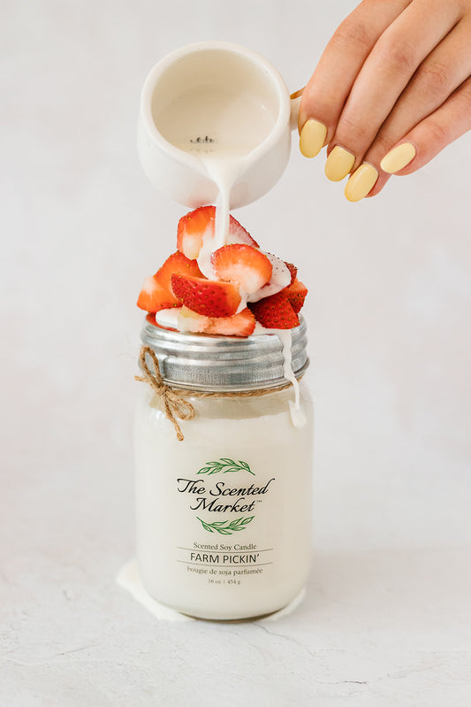 FARM PICKIN' Soy Wax Candle 16 oz