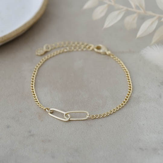 Linked Gold Bracelet - The Scented Market Bracelets