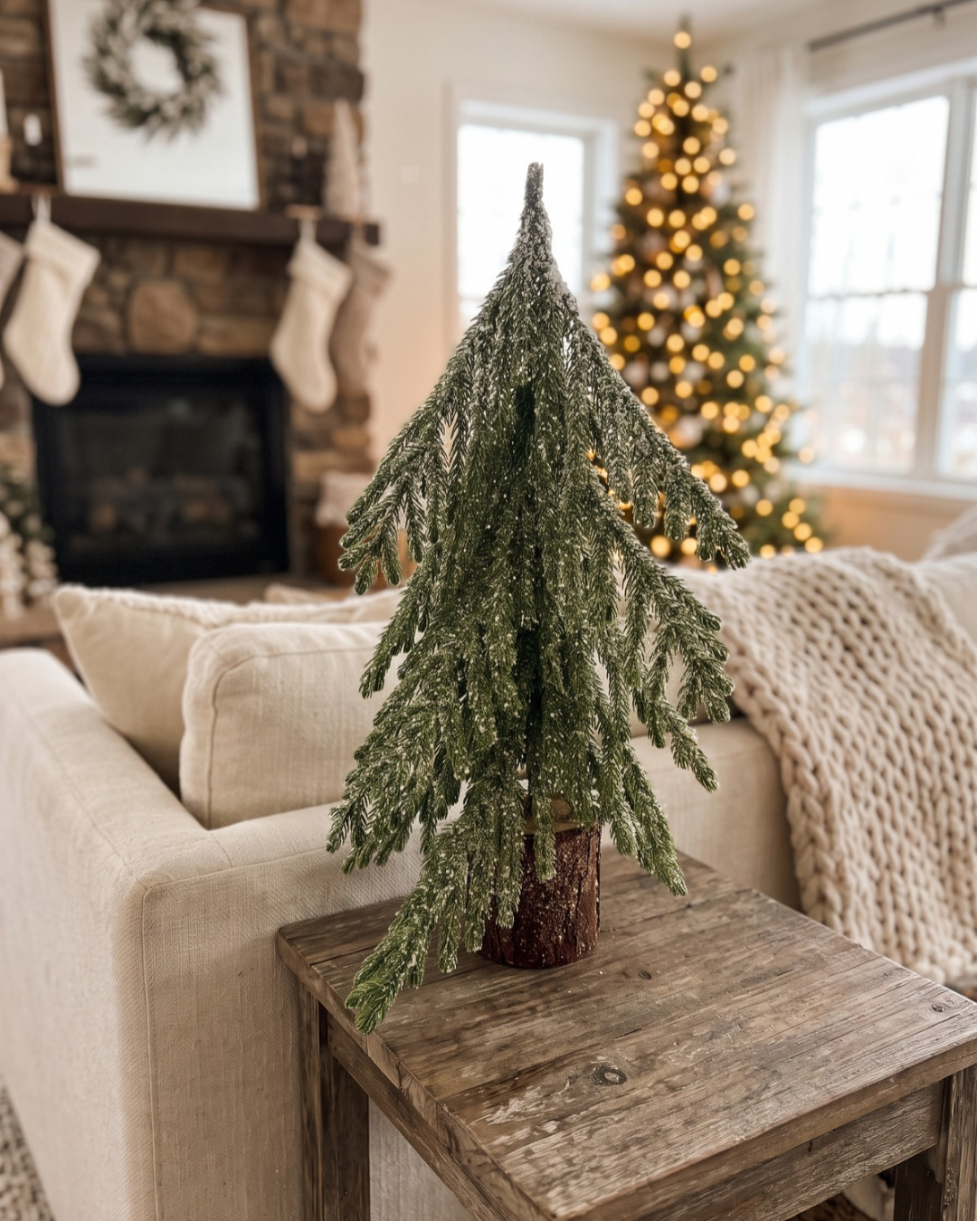 Cascading Glitter Christmas Tree – Winter Décor
