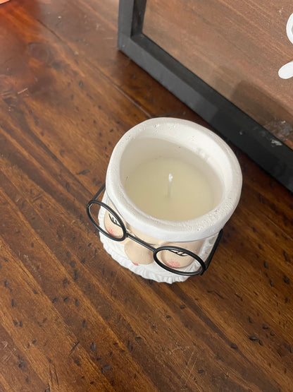 Santa with Glasses Candle – Wintery & Whimsical Scented Décor