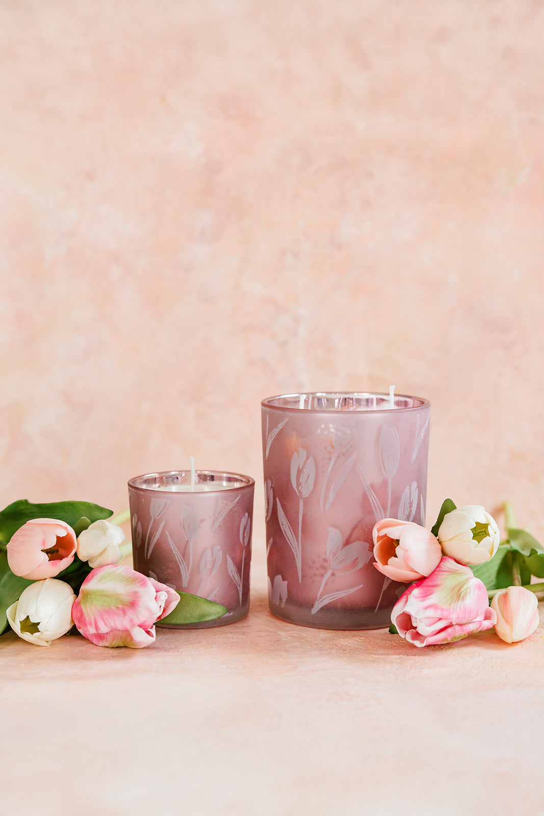 Tulip 2 Wick Soy Wax Candle - Large 28 oz