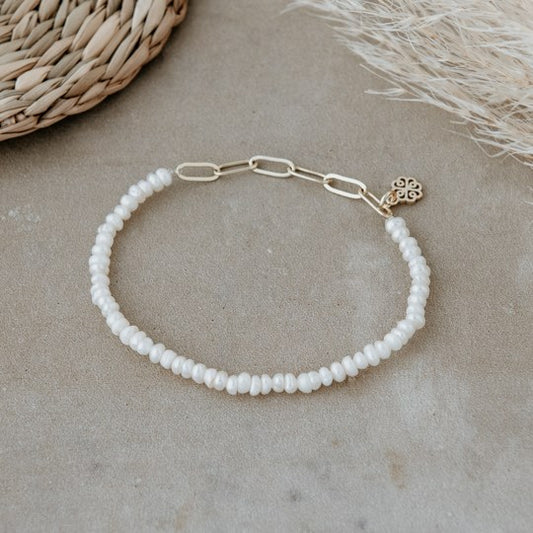 White Pearl Bracelet - Gold