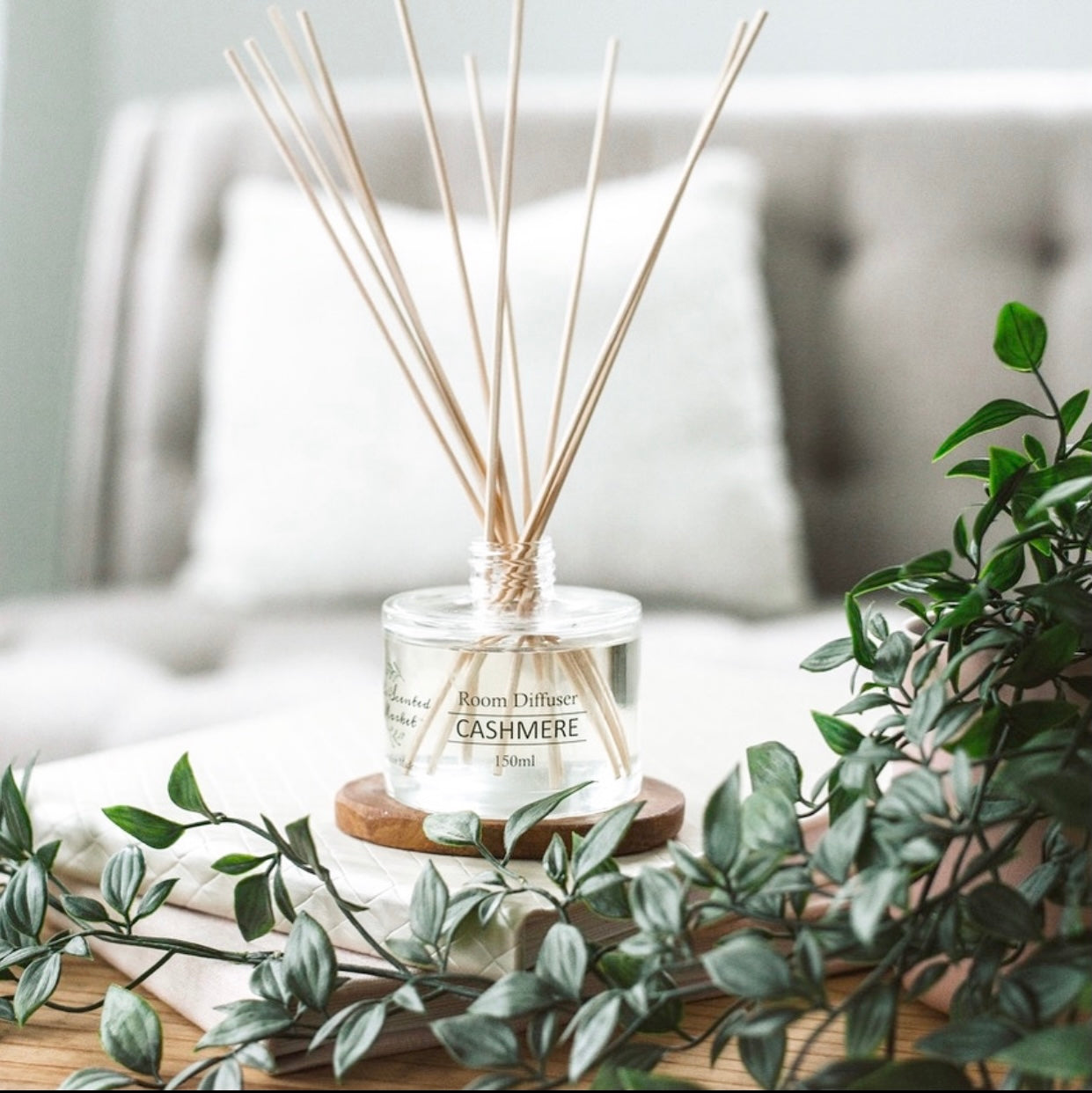 Cashmere Reed Diffuser – Long-Lasting Room Fragrance with a Soft, Cozy Scent - The Scented Market  Home Fragrances   