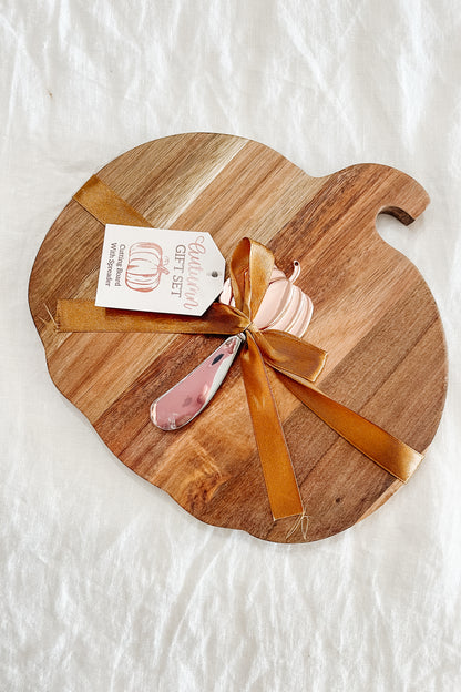 Pumpkin Cutting Board with Spreader