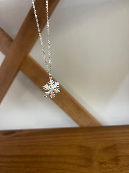 Necklace - Silver Snowflake