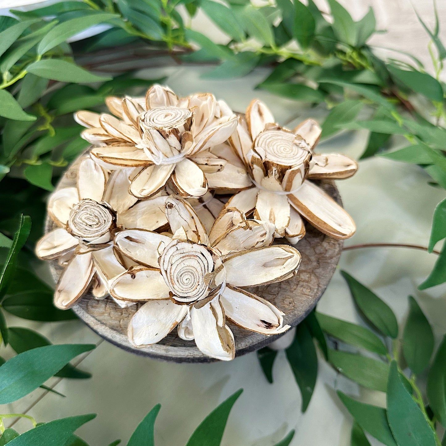 Shola Chat Flower - Decor - The Scented Market  Artificial Flora   