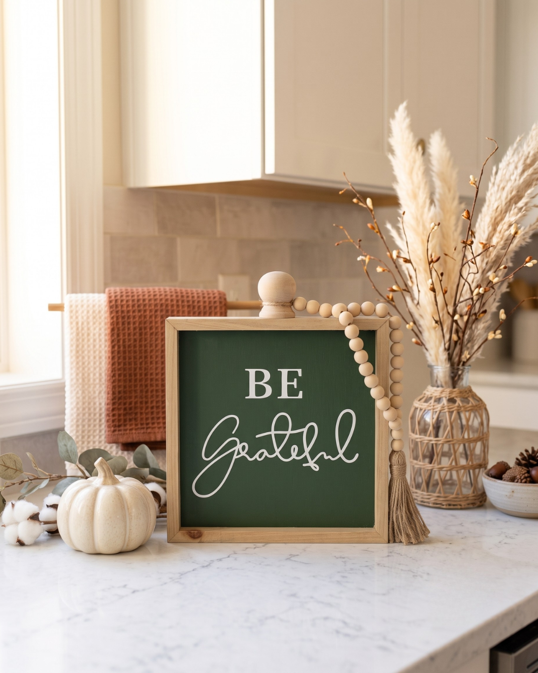 BE GRATEFUL - Fall themed Wooden Sign