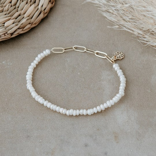 White Pearl Bracelet - Gold - The Scented Market  Bracelets   