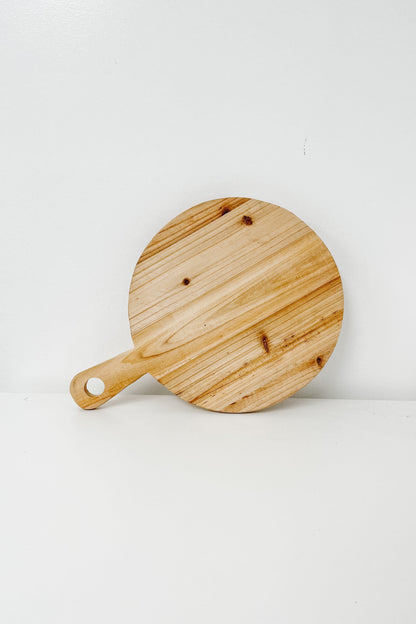 Circle Rustic Cutting Board / Charcuterie Board – Handmade Wooden Serving Board - The Scented Market  Display Boards   