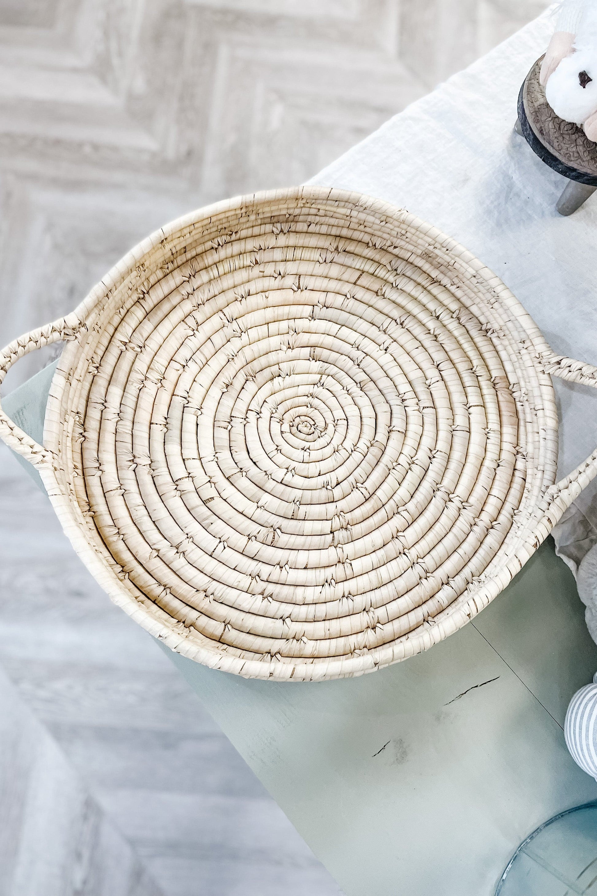Circle Woven Tray - Extra Large - The Scented Market     