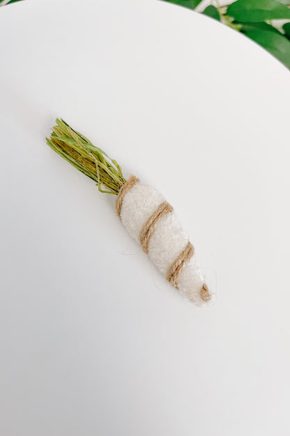 Mini Fabric Carrot - Cream with Twine